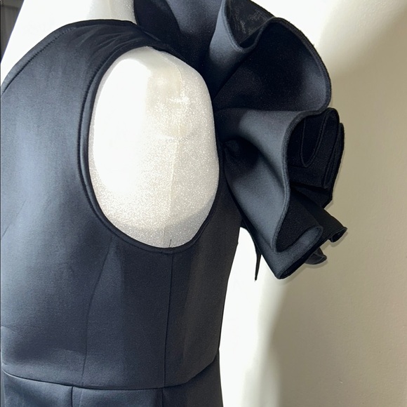 Nikki Lund Elegant Black One-Shoulder Dress - Picture 12 of 16